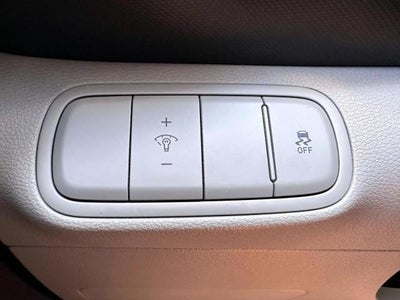 2025 Hyundai VENUE SEL IVT