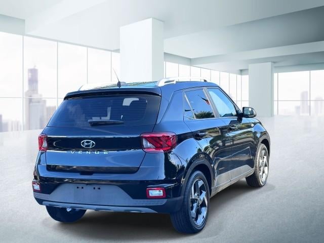 2025 Hyundai VENUE SEL IVT
