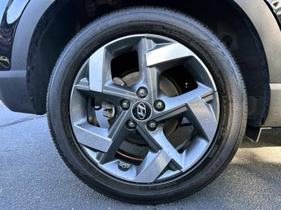 2025 Hyundai VENUE SEL IVT