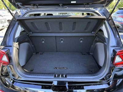 2025 Hyundai VENUE SEL IVT