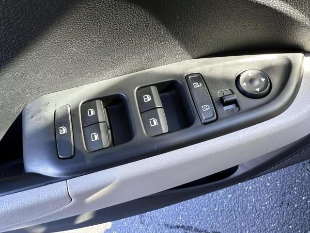 2025 Hyundai VENUE SEL IVT