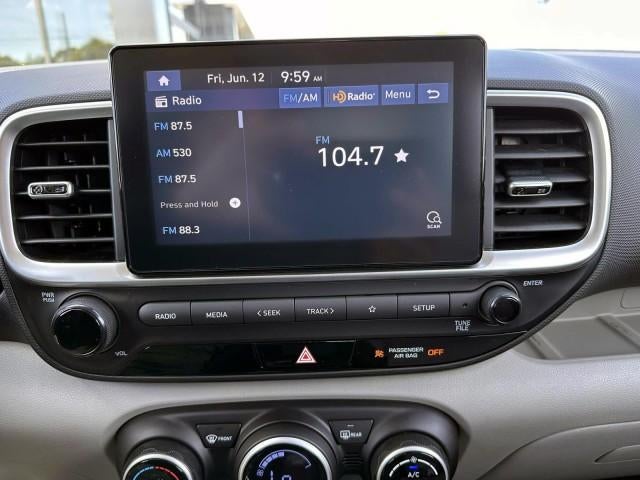 2020 Hyundai VENUE SEL IVT