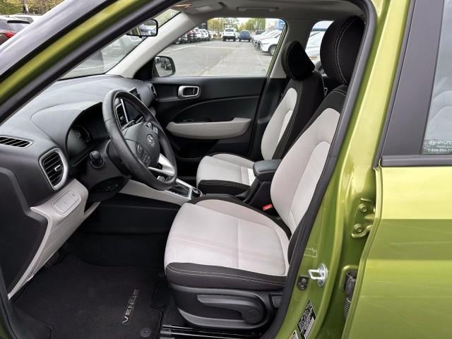2023 Hyundai VENUE SEL IVT