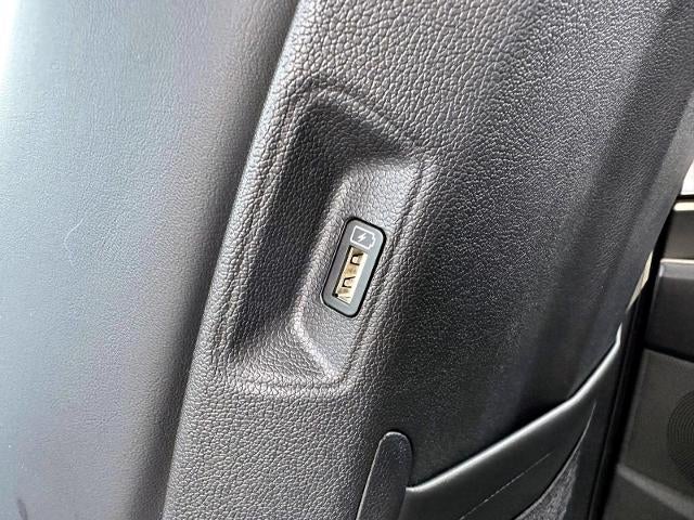 2023 Kia Sorento Hybrid EX AWD